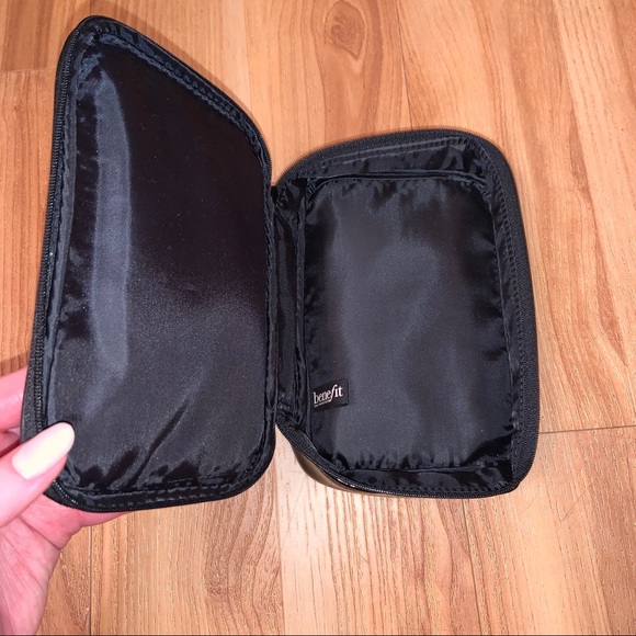 Benefit Wow Brow Zip Up Makeup Case - Picture 4 of 4